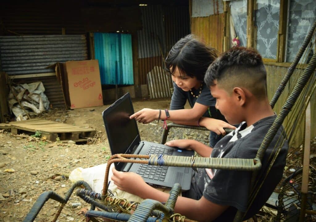 Internet por fibra óptica llegará a más de 70 pueblos rurales como la Tigra, Venecia y Florencia de San Carlos